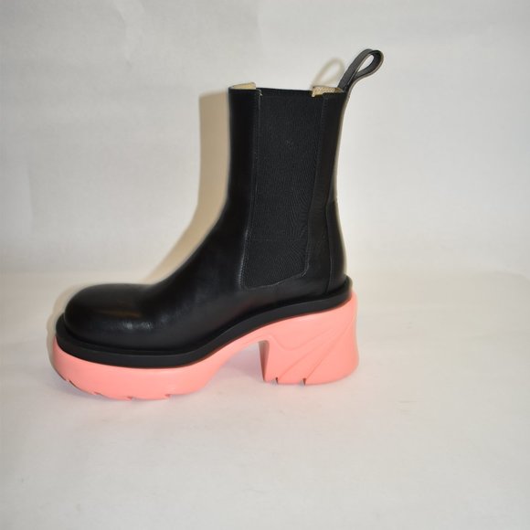 BOTTEGA VENETA Black & Pink Flamingo Flash Chelsea Boots 39 IT 9 US - Picture 4 of 11